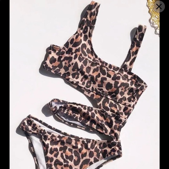 Shein bathing suit - Picture 2 of 2